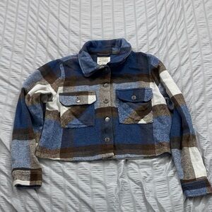 Ashley By 26 International Blue and Brown Plaid Cropped Flannel Jacket